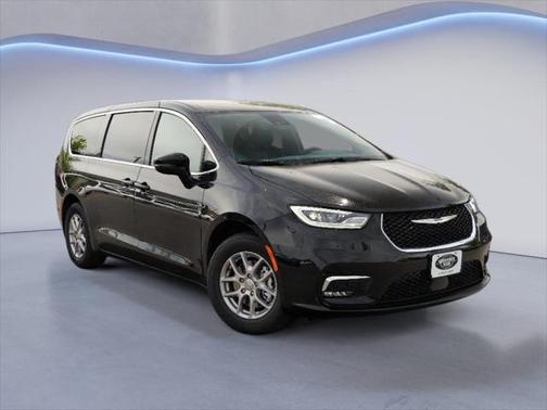 2025 Chrysler Pacifica L