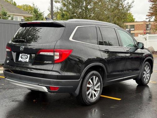 2021 Honda Pilot AWD Black Edition