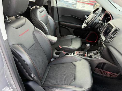 2020 Jeep Compass Trailhawk