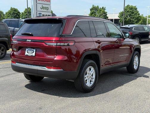 Velvet Red Pearlcoat 2024 Jeep Grand Cherokee Laredo