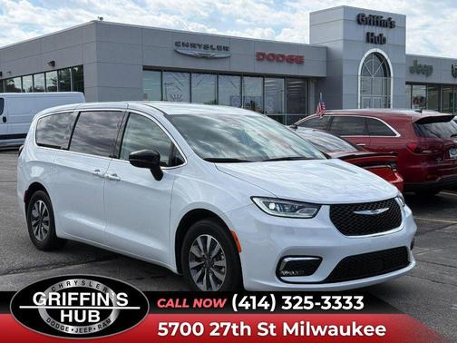 Bright White Clearcoat 2024 Chrysler Pacifica Hybrid Select