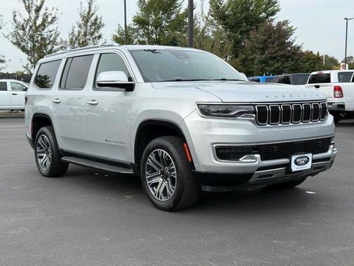 2022 Jeep Wagoneer Series III 4x4