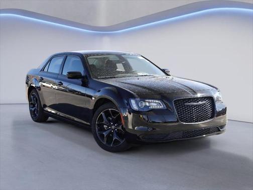 2023 Chrysler 300 Touring
