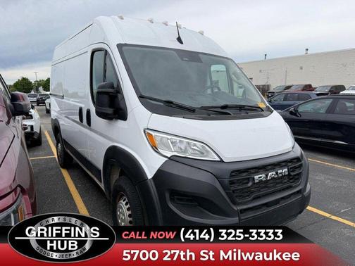 Bright White Clearcoat 2024 RAM ProMaster 2500 Tradesman