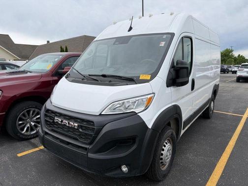 Bright White Clearcoat 2024 RAM ProMaster 2500 Tradesman