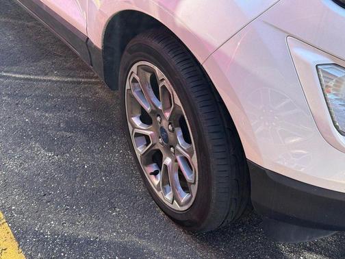 WHITE PLATINUM MET TRI-COAT 2018 Ford EcoSport Titanium