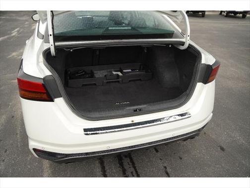 2022 Nissan Altima SR Intelligent AWD