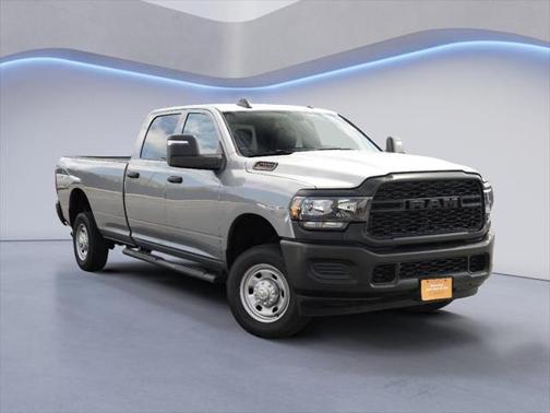 2024 RAM 2500 Tradesman Crew Cab 4x4 8' Box