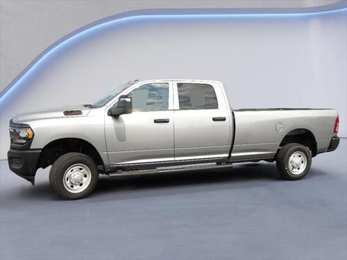 2024 RAM 2500 Tradesman Crew Cab 4x4 8' Box