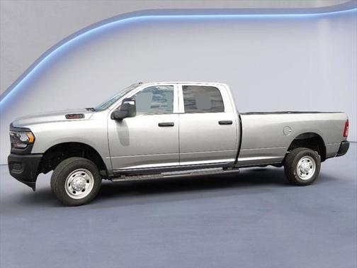2024 RAM 2500 Tradesman Crew Cab 4x4 8' Box
