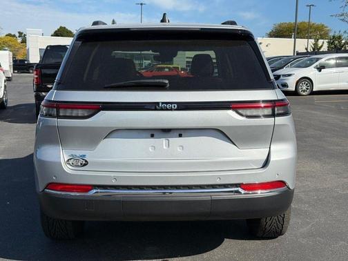 2023 Jeep Grand Cherokee 4xe Base