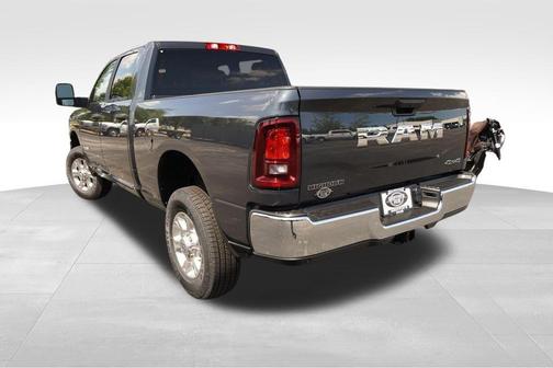 2025 RAM 2500 Big Horn Crew Cab 4x4 6'4' Box