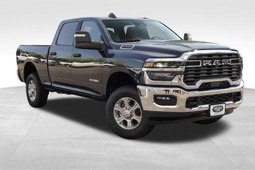 2025 RAM 2500 Big Horn Crew Cab 4x4 6'4' Box