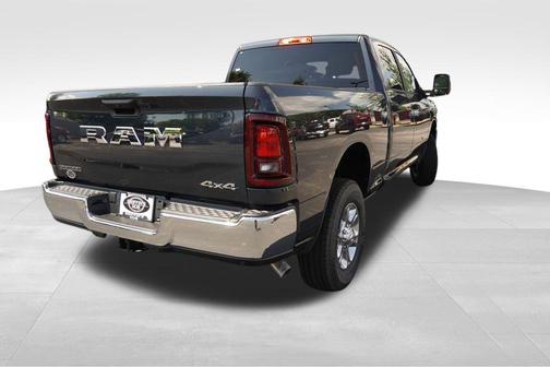 2025 RAM 2500 Big Horn Crew Cab 4x4 6'4' Box
