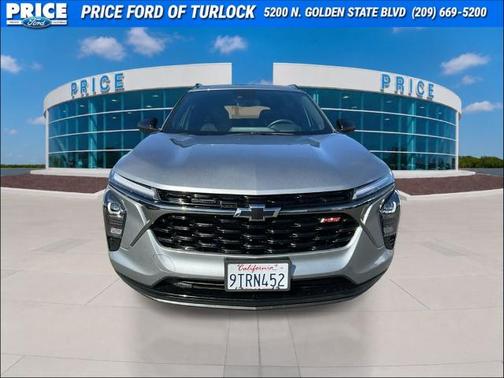 Sterling Gray Metallic 2025 Chevrolet Trax 2RS