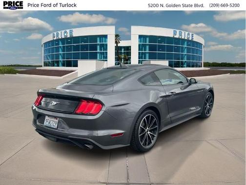 2022 Ford Mustang ECOBOOST