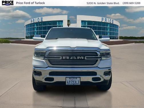 Bright White Clearcoat 2022 RAM 1500 LARAMIE