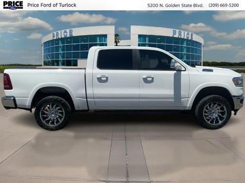 Bright White Clearcoat 2022 RAM 1500 LARAMIE