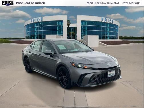 Metal 2025 Toyota Camry SE