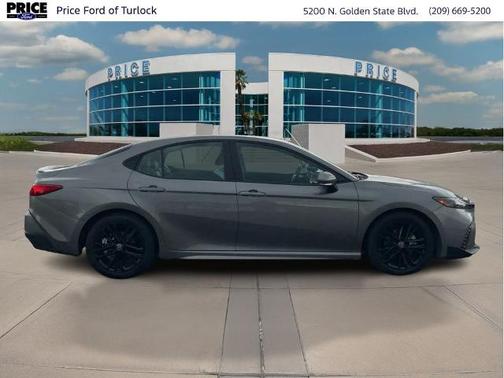 Metal 2025 Toyota Camry SE