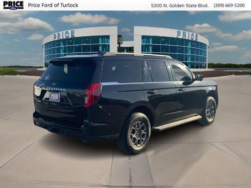 AGATE BLACK METALLIC 2025 Ford Expedition ACTIVE