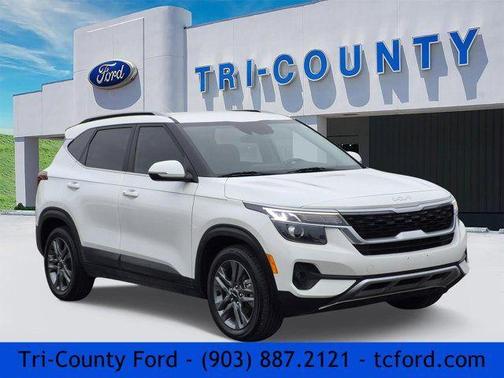 Snow White Pearl 2022 Kia Seltos S