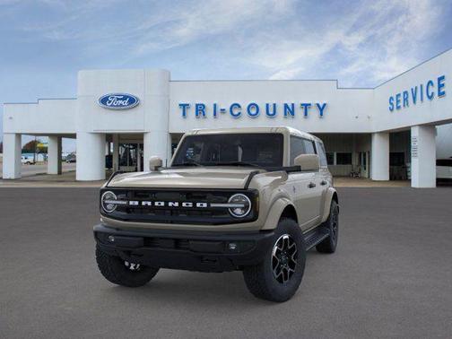 Desert Sand 2026 Ford Bronco Outer Banks