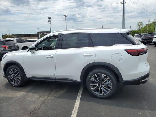 Radiant White/Black Obsidian 2027 INFINITI QX60 SPORT AWD