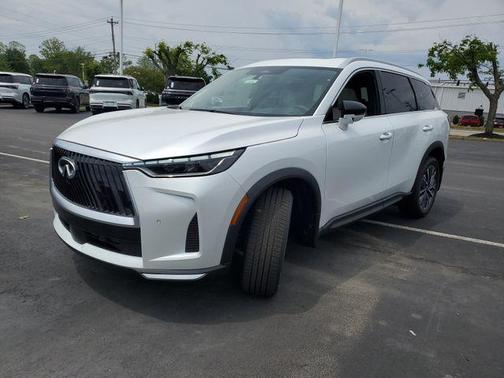 Radiant White/Black Obsidian 2027 INFINITI QX60 SPORT AWD