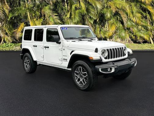 2024 Jeep Wrangler 4-Door Sahara 4x4