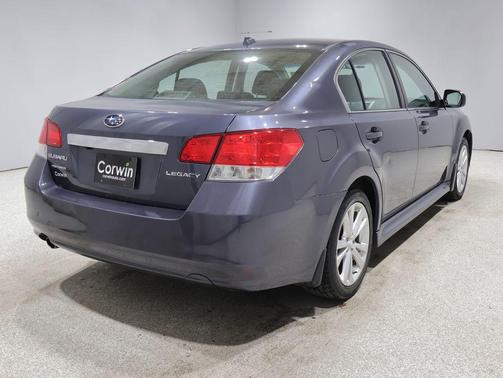Carbide Gray Metallic 2014 Subaru Legacy Premium