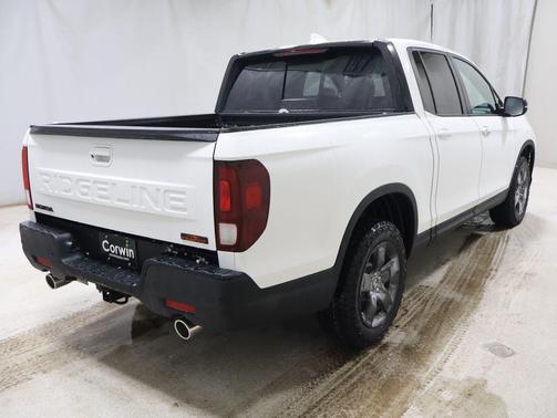 Platinum White Pearl 2026 Honda Ridgeline TrailSport