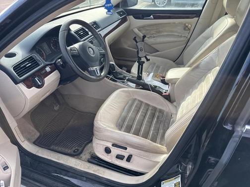 2013 Volkswagen Passat 2.0 TDI SEL Premium