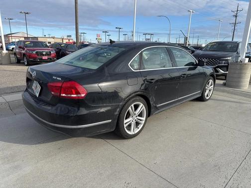 2013 Volkswagen Passat 2.0 TDI SEL Premium