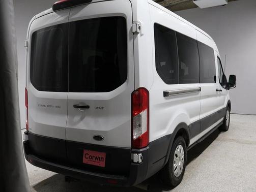 2022 Ford Transit-350 XLT