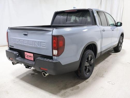 Sonic Gray Pearl 2026 Honda Ridgeline Black