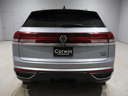 2024 Volkswagen Atlas Cross Sport 2.0T SE w/Technology 4MOTION