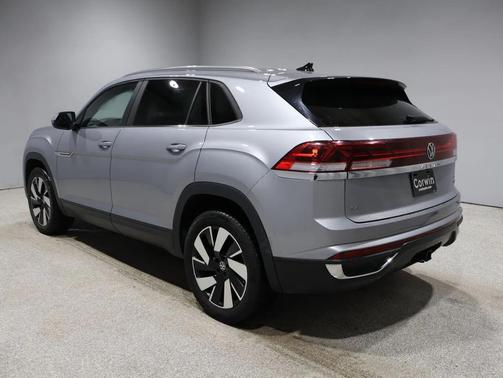 2024 Volkswagen Atlas Cross Sport 2.0T SE w/Technology 4MOTION
