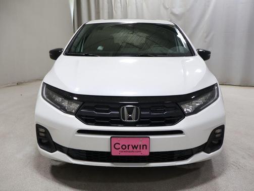 Platinum White Pearl 2026 Honda Odyssey Sport-L