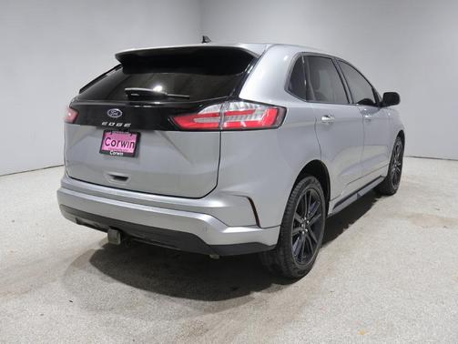 Iconic Silver Metallic 2024 Ford Edge ST Line