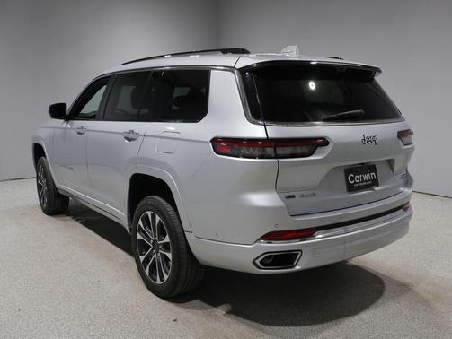 Silver Zynith 2022 Jeep Grand Cherokee L Overland