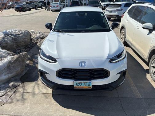 Platinum White Pearl 2023 Honda HR-V AWD Sport