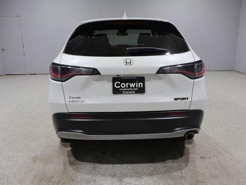 Platinum White Pearl 2023 Honda HR-V AWD Sport