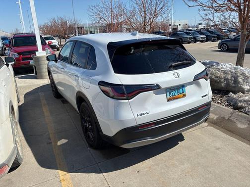 Platinum White Pearl 2023 Honda HR-V AWD Sport
