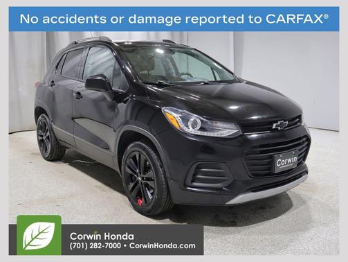 Mosaic Black Metallic 2021 Chevrolet Trax LT