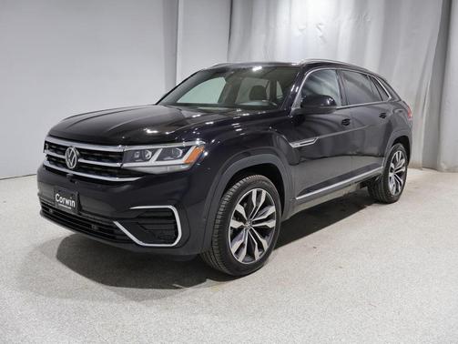 Deep Black Pearl 2023 Volkswagen Atlas Cross Sport 3.6L V6 SEL Premium R-Line