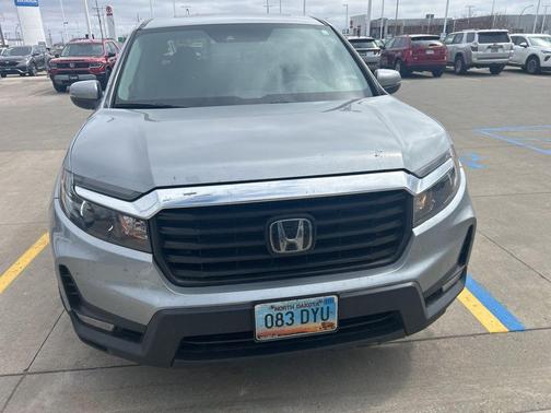 Lunar Silver 2023 Honda Ridgeline RTL