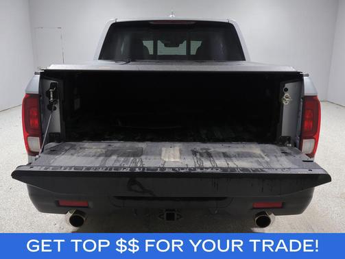 Lunar Silver 2023 Honda Ridgeline RTL