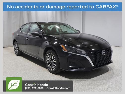 Super Black 2024 Nissan Altima 2.5 SV
