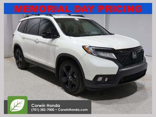 White Diamond Pearl 2019 Honda Passport Elite